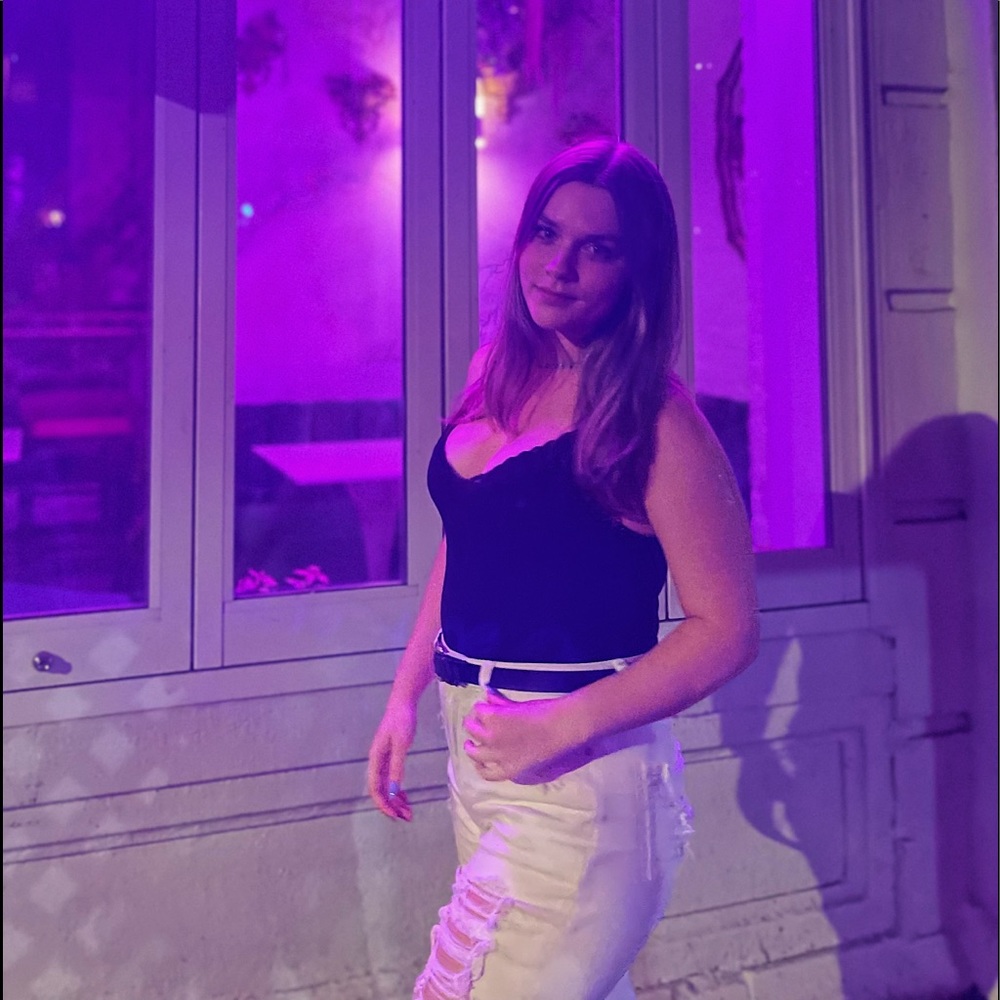 Meet your Posher, Carissa